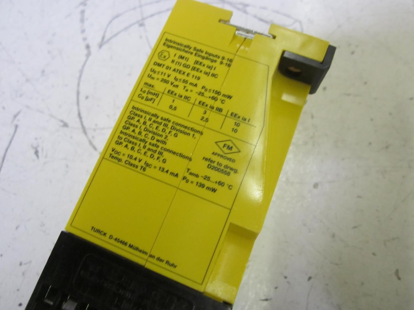 TURCK MS13-22EX0-T ISOLATING SWITCHING AMPLIFIER NSMP