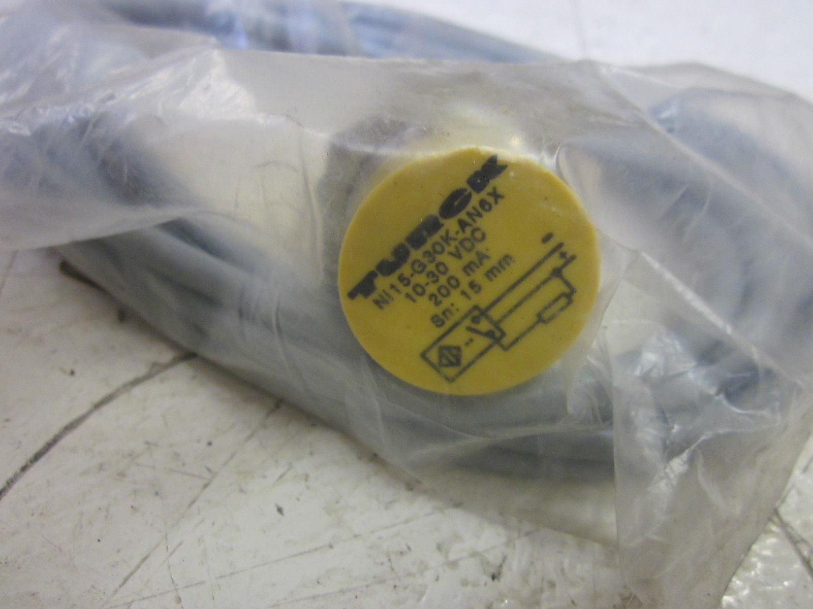 TURCK NI 15-G30K-AN6X PROXIMITY SWITCH 10-30VDC NSMP