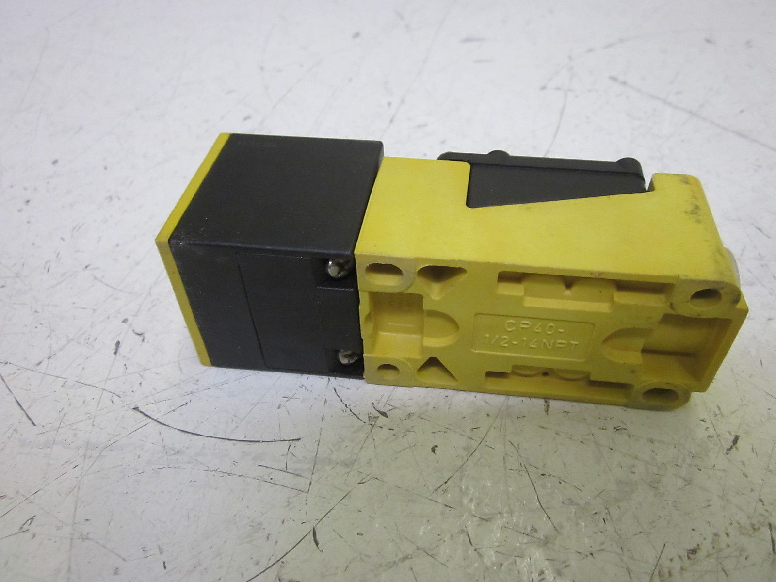 TURCK NI40U-CP40-VP4X2 PROXIMITY SWITCH SENSOR 10-65VDC UNMP