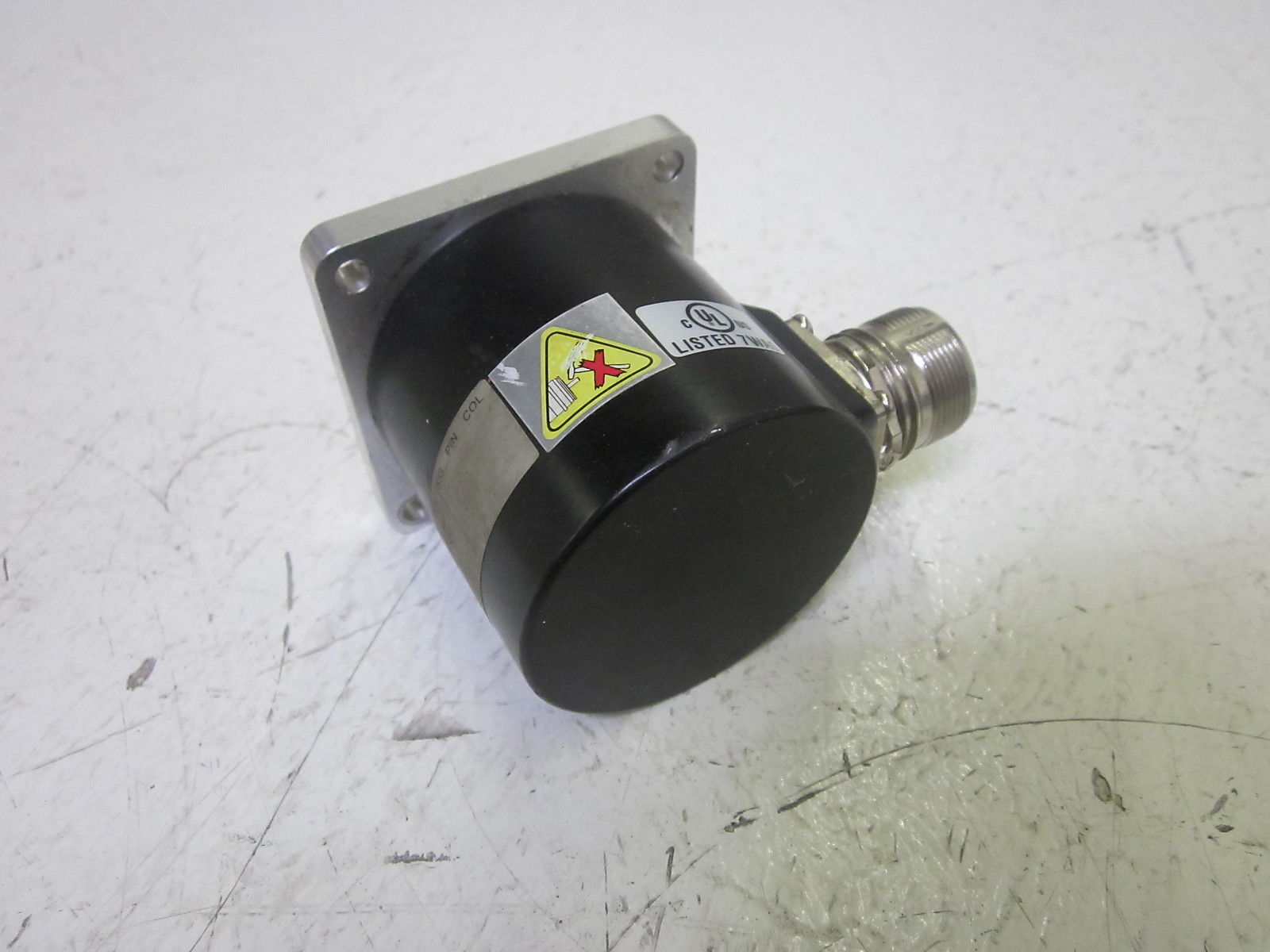 TURCK T8.5850.ZP15.B102 ENCODER 5VDC UNMP