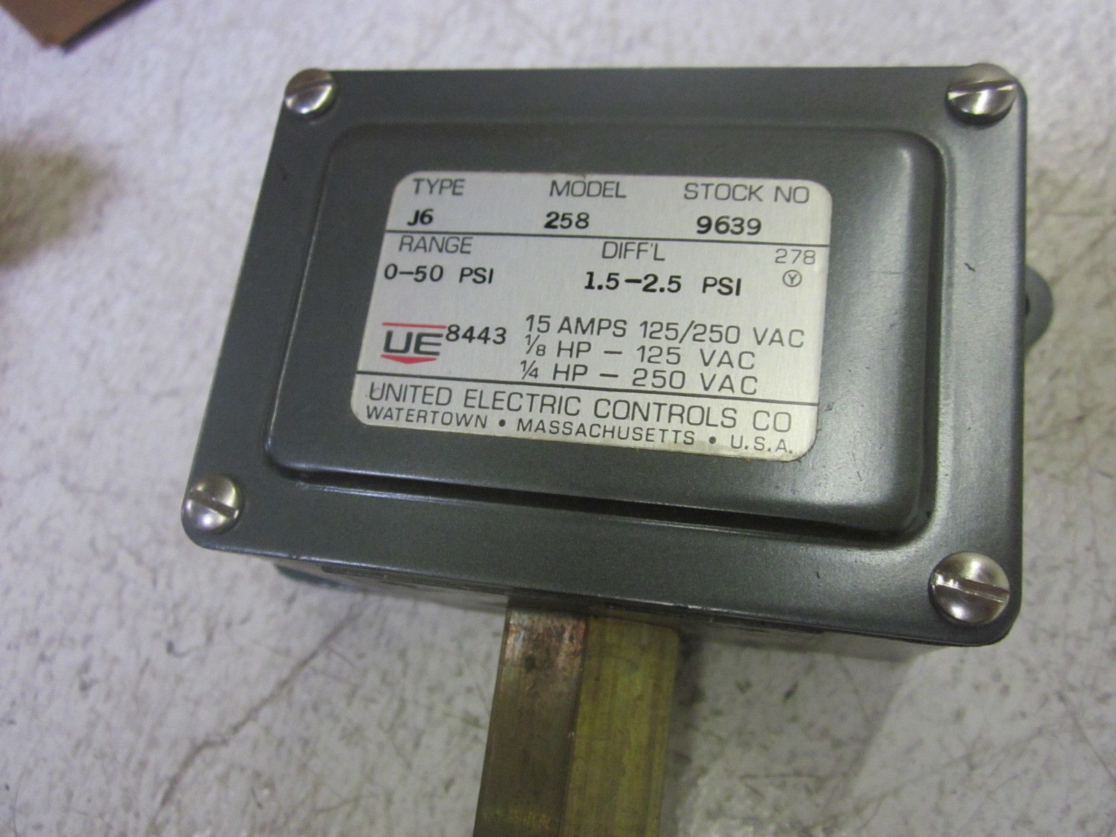 UNITED ELECTRIC J6-258 PRESSURE SWITCH 0-50 PSI NSMP