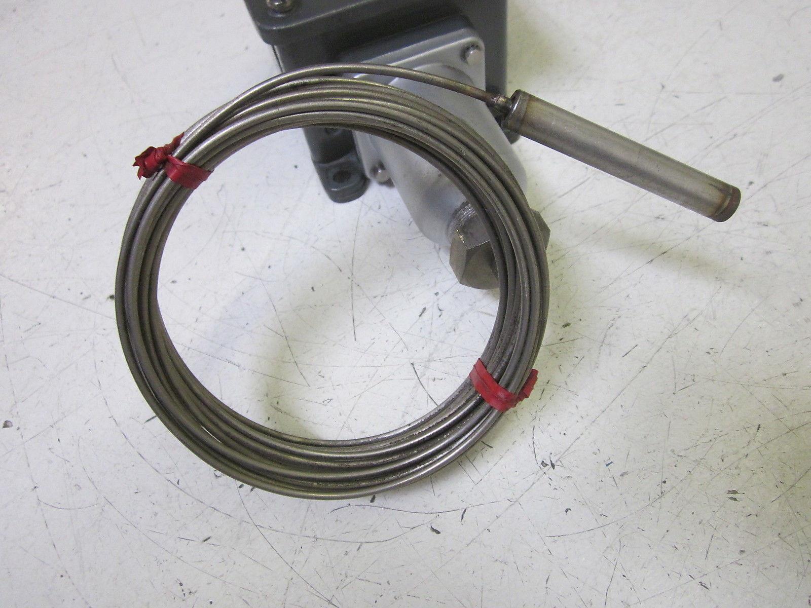 UNITED ELECTRIC E105-2BSB 480VAC 15A 30-250F UNMP