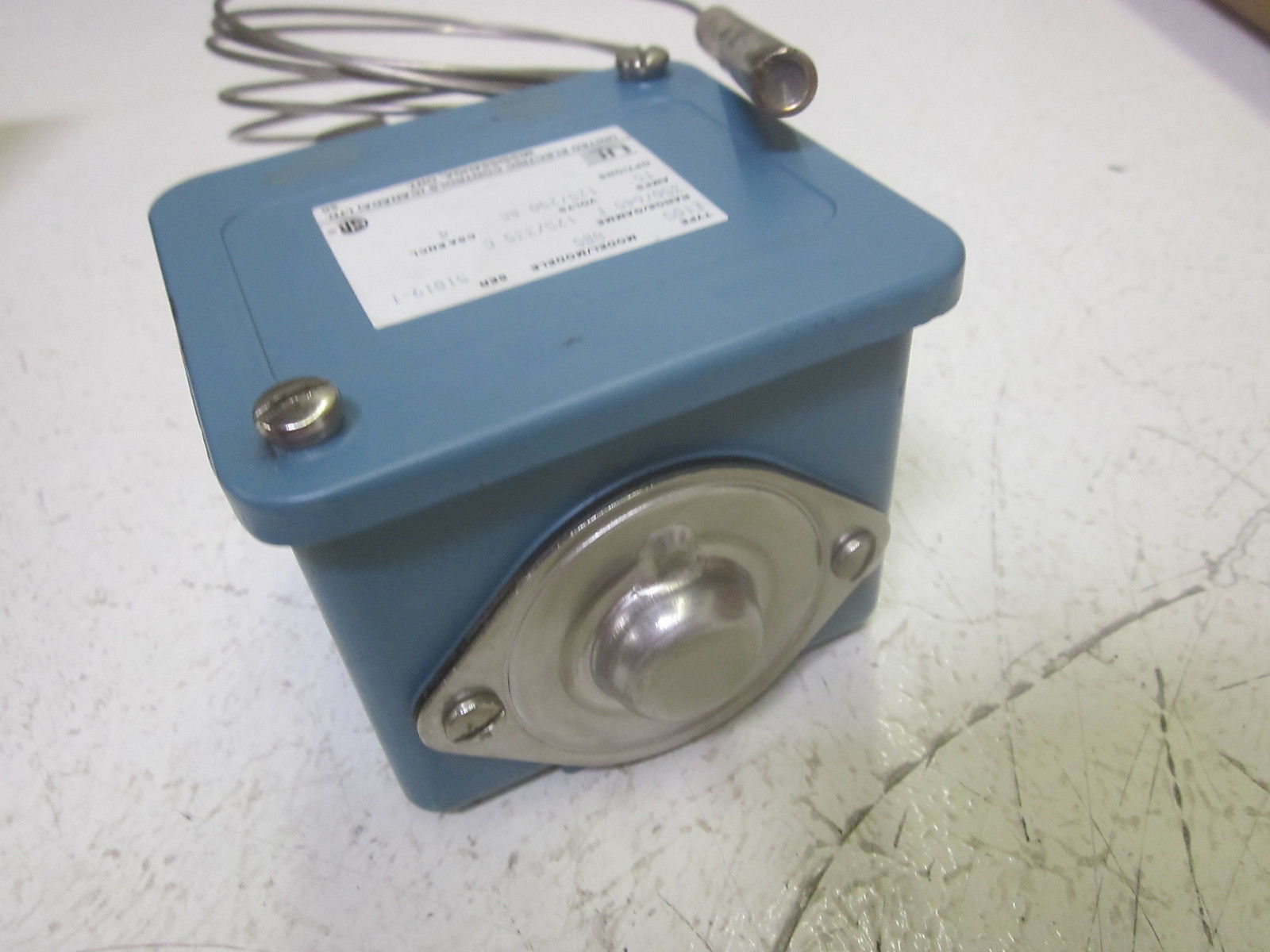 UNITED ELECTRIC E105-8BS 350/640F 175/335C UNMP