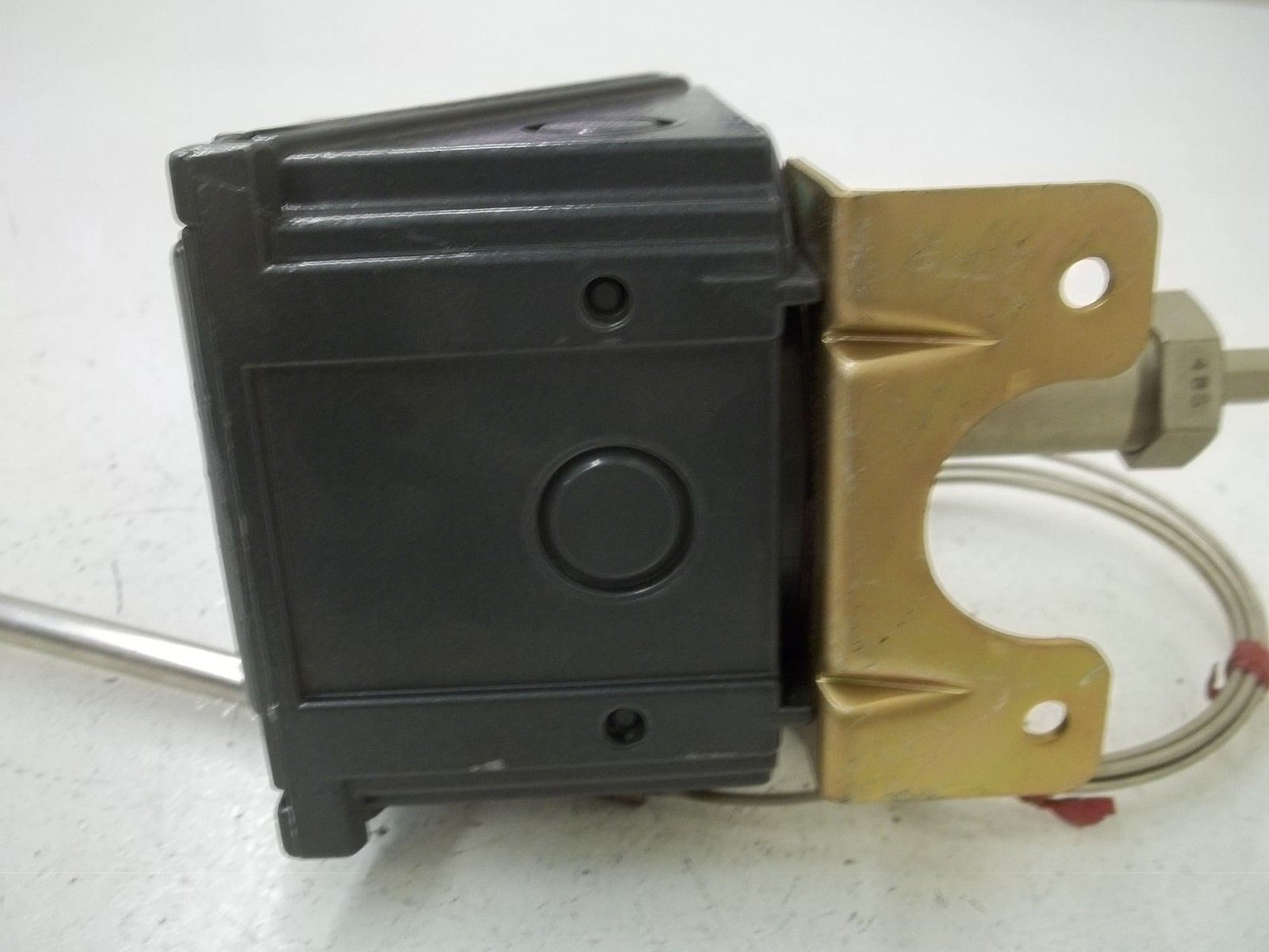 UNITED ELECTRIC F303-4BS NSNP