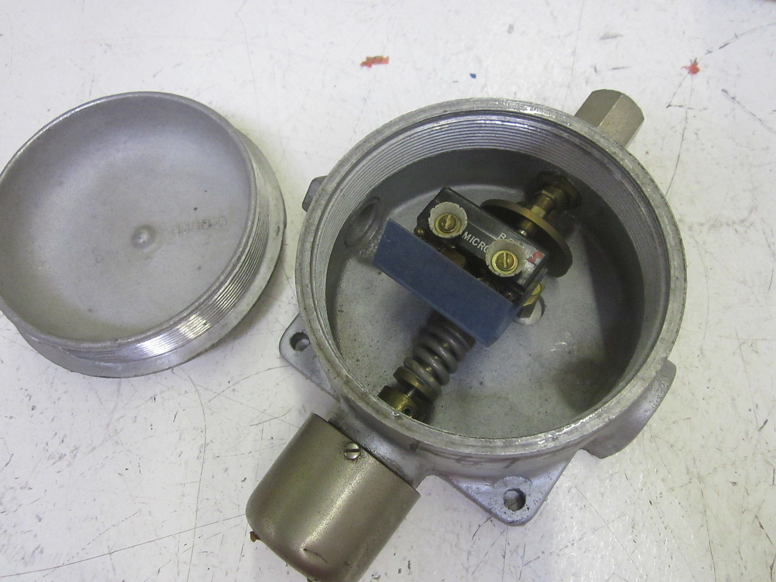 UNITED ELECTRIC H98X-5052 1000/1700PSI 115/230V UNMP