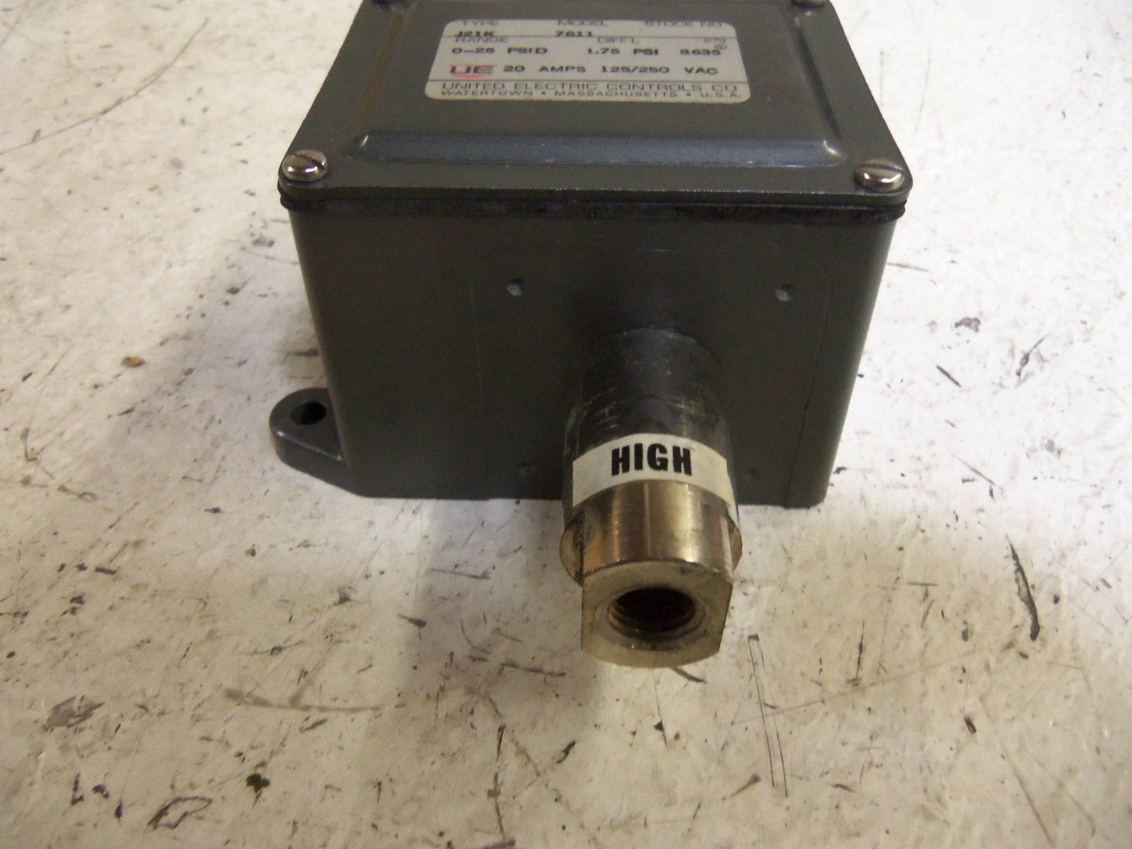UNITED ELECTRIC J21K-7611 PRESSURE SWITCH UNMP