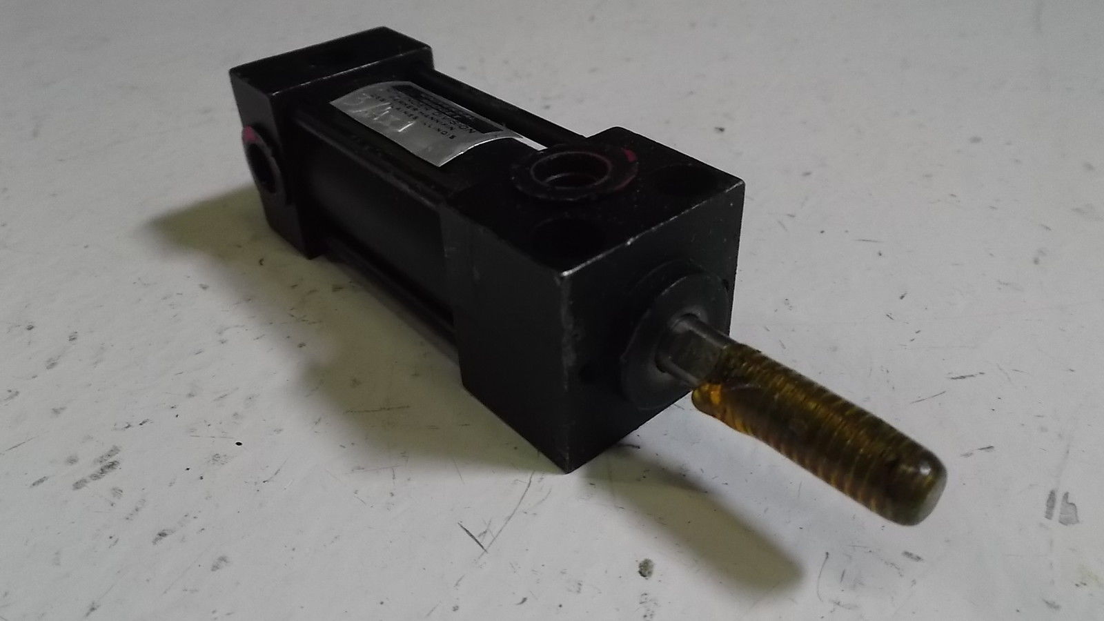 UNIVERSAL MIDGET CYLINDER 3/4X1 NSNP
