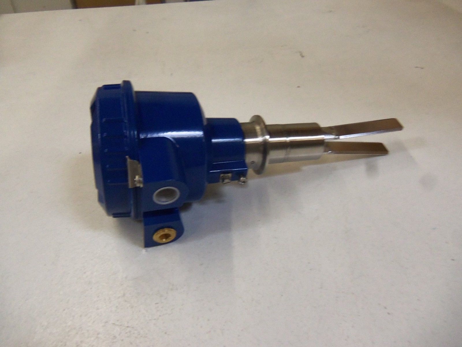 UWT TUNNING FORK SWITCH VN5020 NSNP