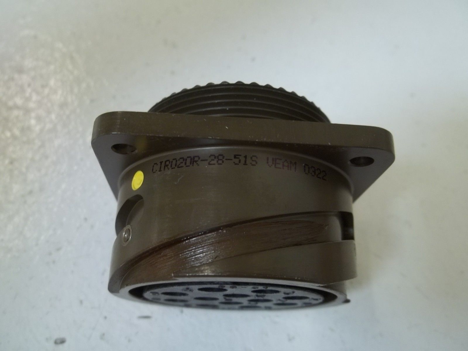 VEAM CIR020R-28-15S CONNECTOR NSNP