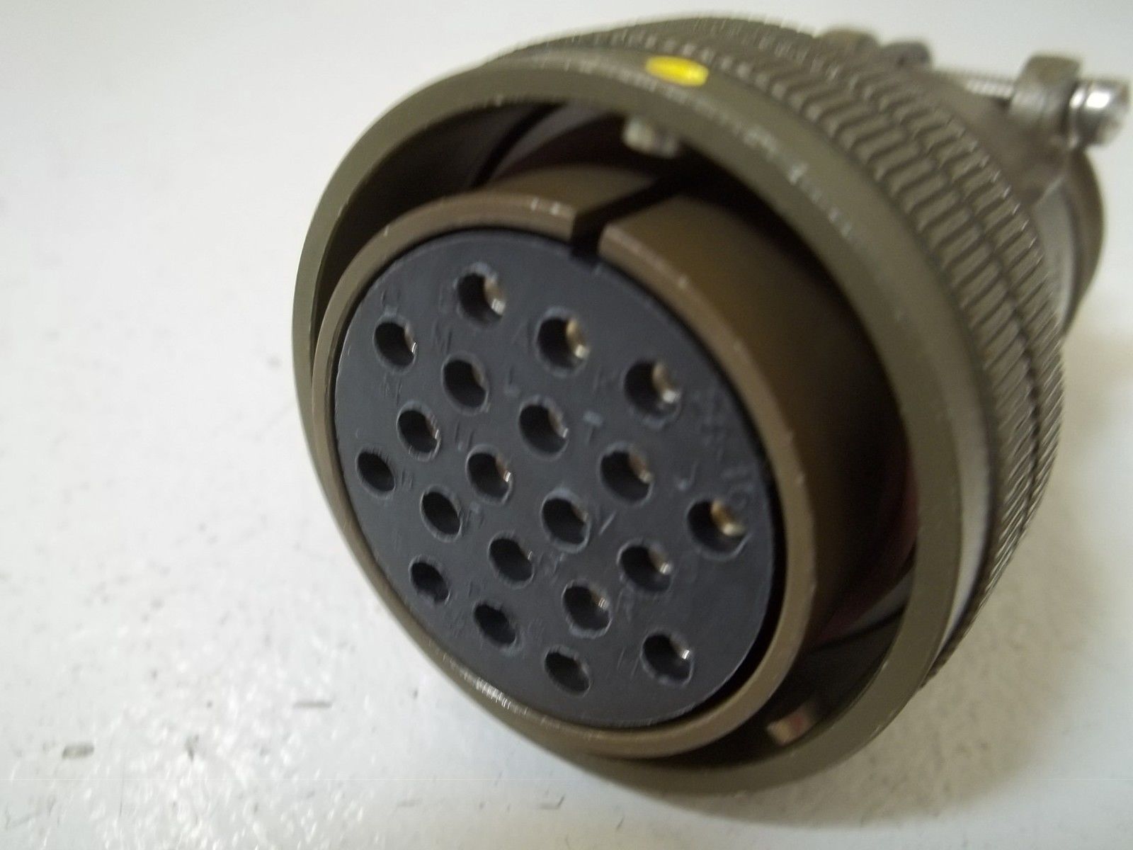 VEAM CIR06AF-28-16S CONNECTOR NSNP