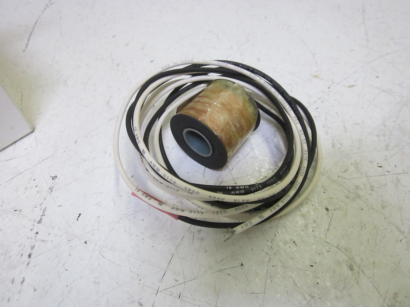 VICKERS 273298 COIL 115VAC NSMP