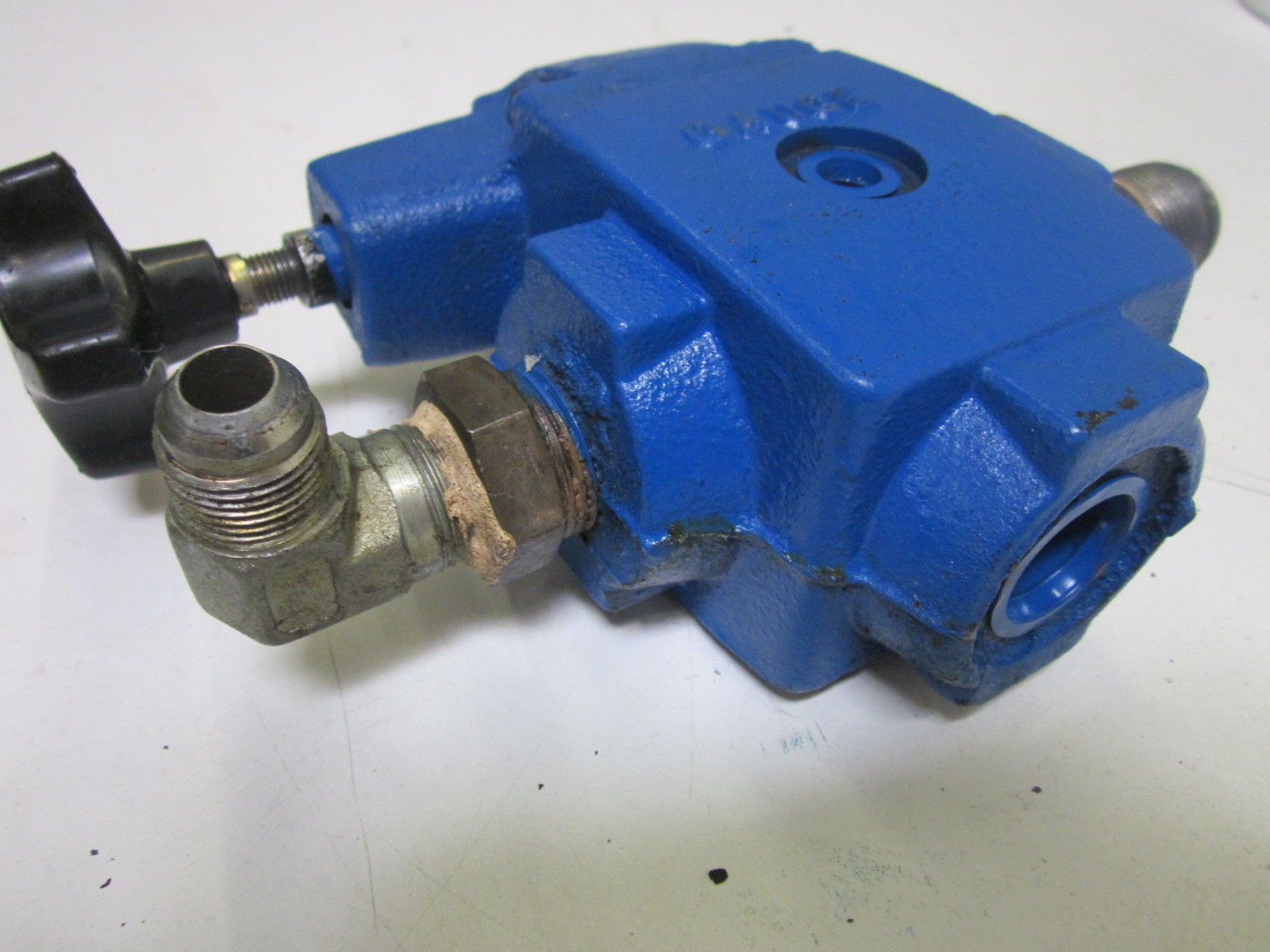 VICKERS CT06C50 590538 500-2000PSI UNMP