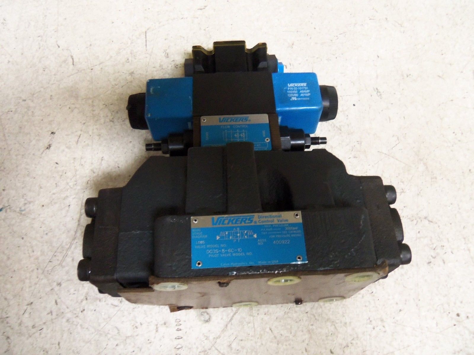 VICKERS DG3S-8-6C-10 VALVES NSNP