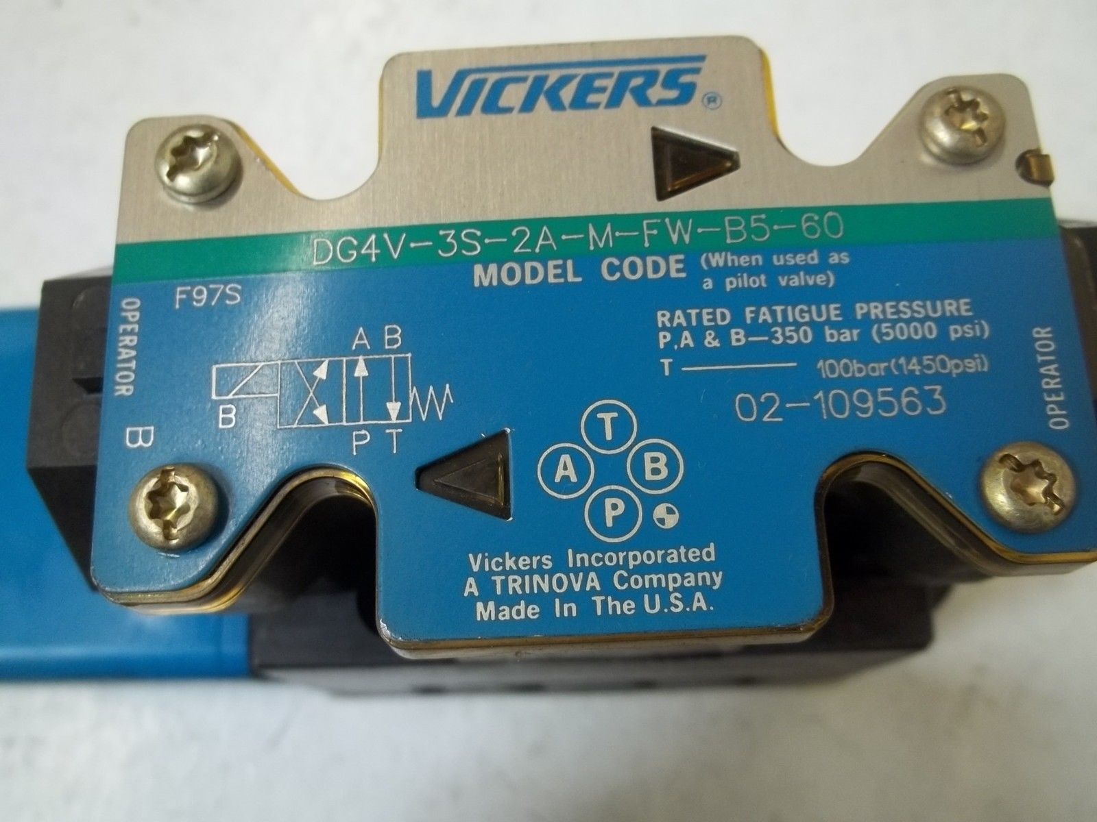 VICKERS DG4S-3S-M-FW-B5-60 SOLENOID VALVE UNMP