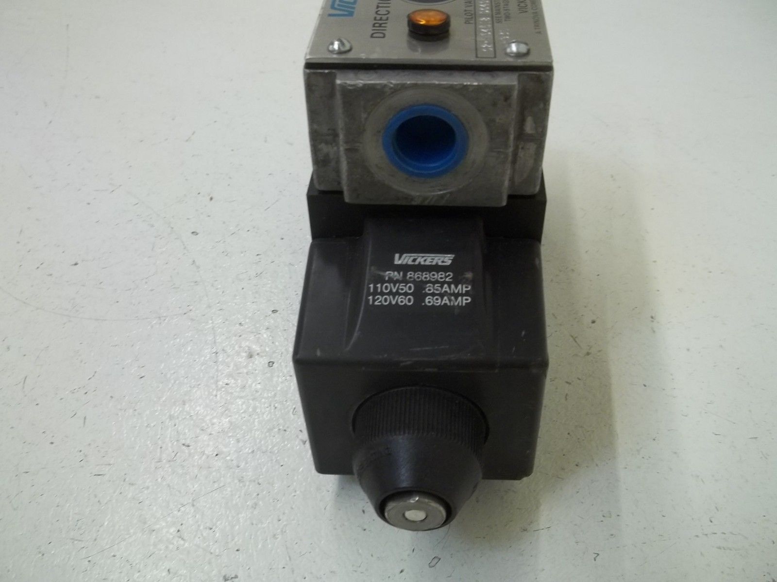 VICKERS DG4S4LW016CB60S324 DIRECTIONAL VALVE UNMP