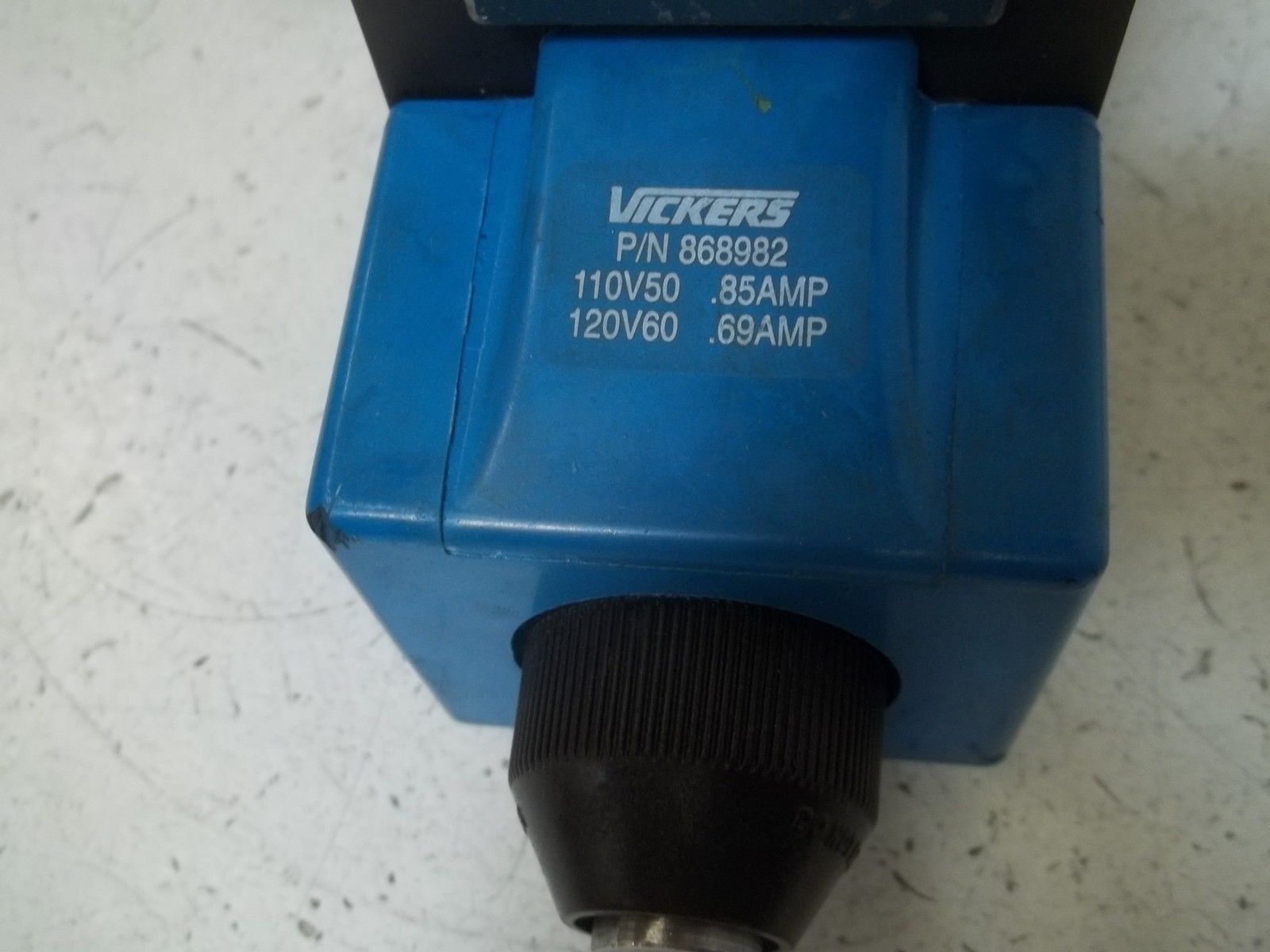 VICKERS DG4S4W-016C-B-60 SOLENOID VALVE UNMP