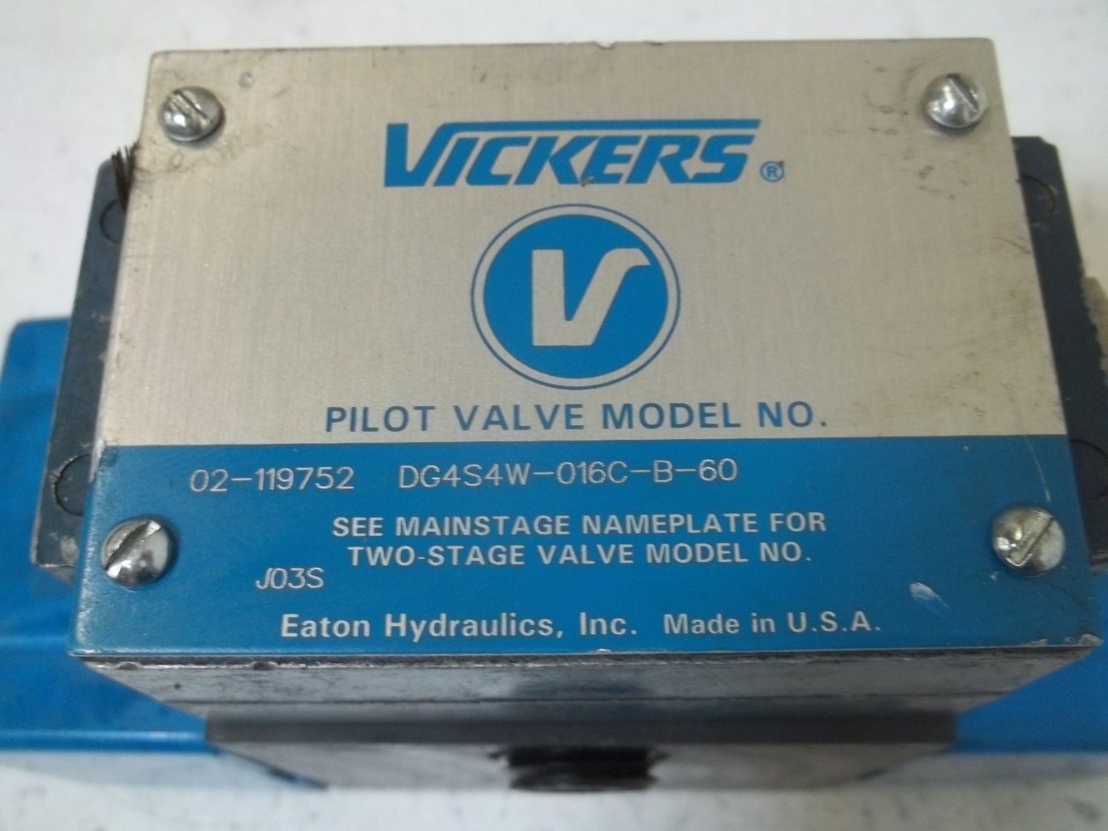 VICKERS DG4S4W-016C-B-60 SOLENOID VALVE UNMP