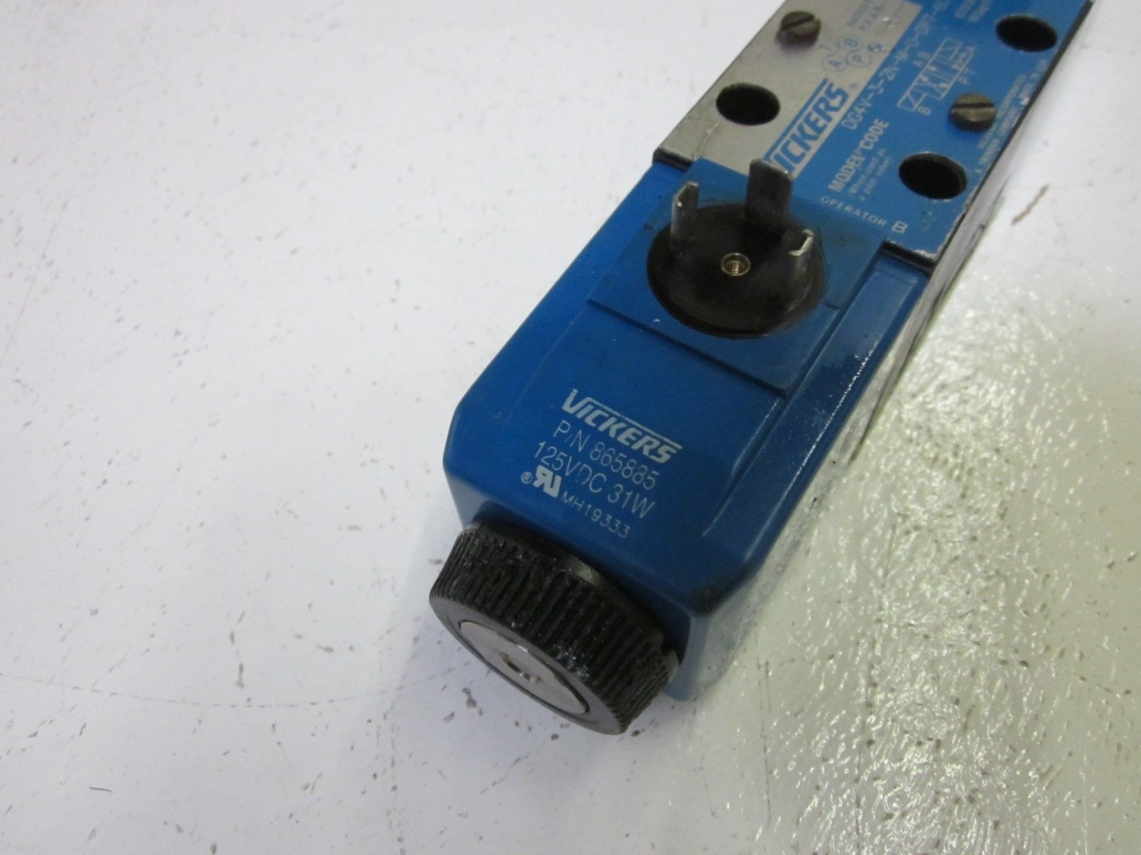 VICKERS DG4V-3-2N-M-U-DP7-60 HYDRAULIC VALVE NSNP