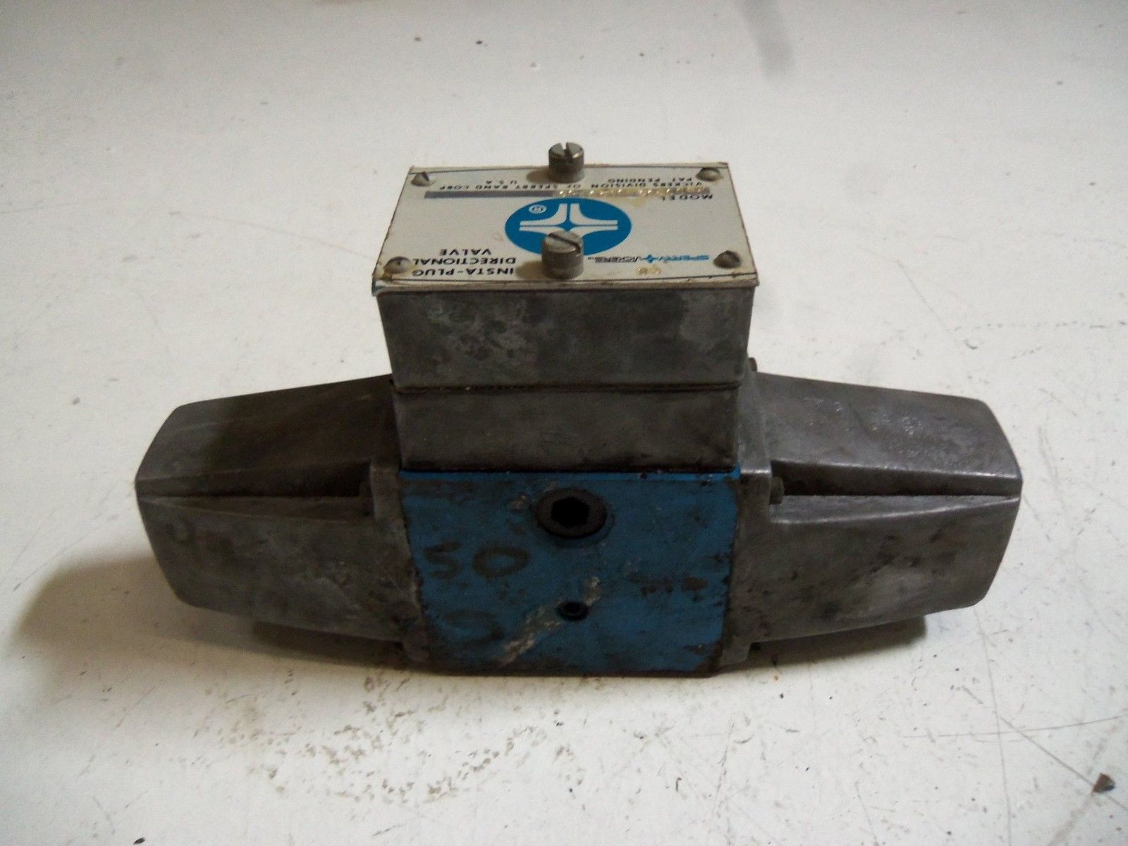 VICKERS PBDG4S4-012C-50 PILOT VALVE UNMP