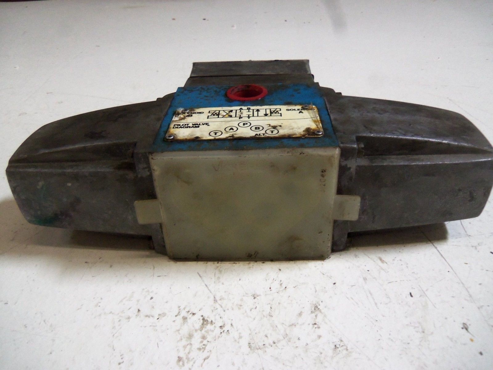 VICKERS PBDG4S4-012C-50 PILOT VALVE UNMP