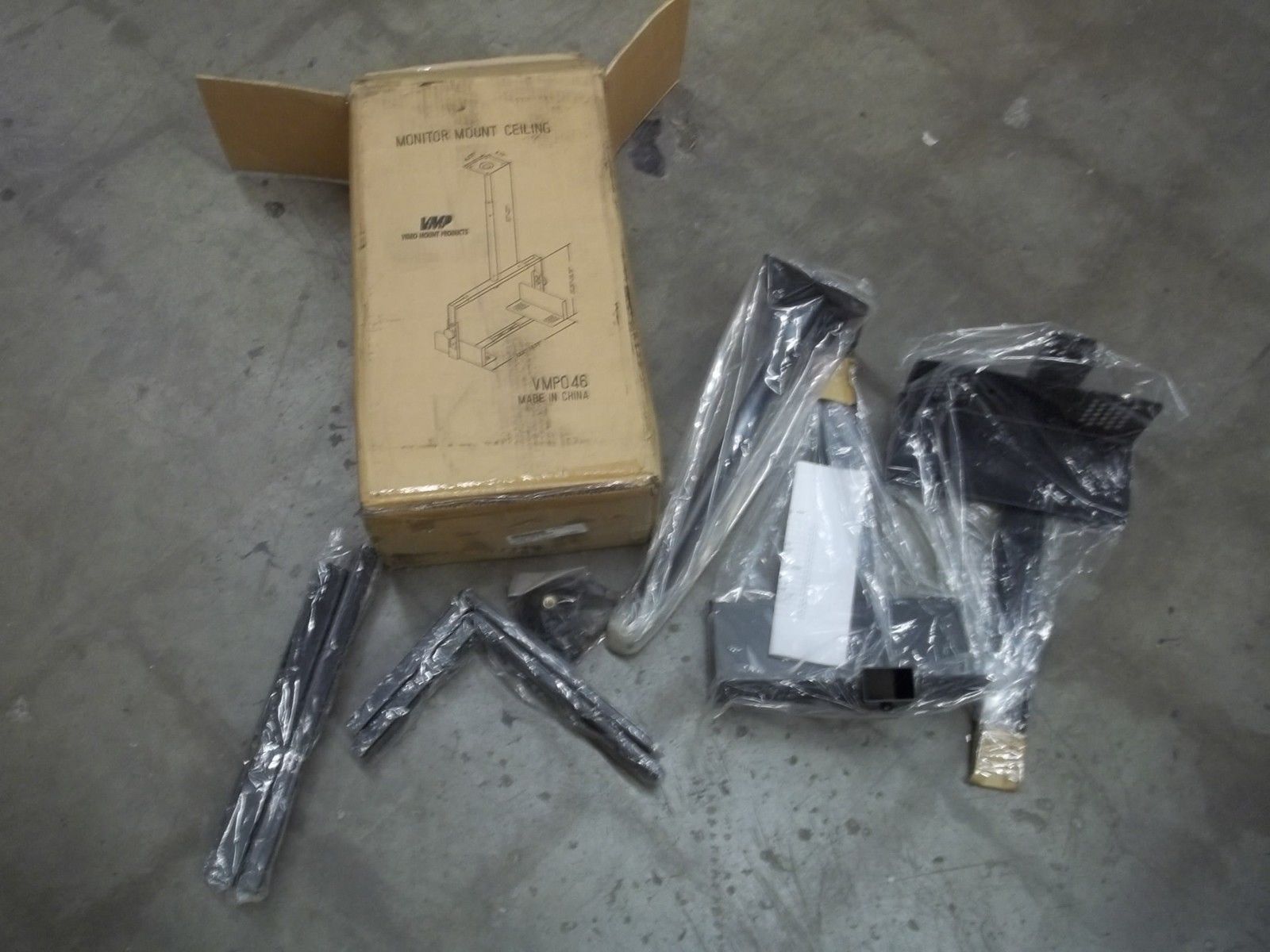 VIDEO MOUNT PRODUCTS VMP046 MONITOR MOUNT CEILING NSMP