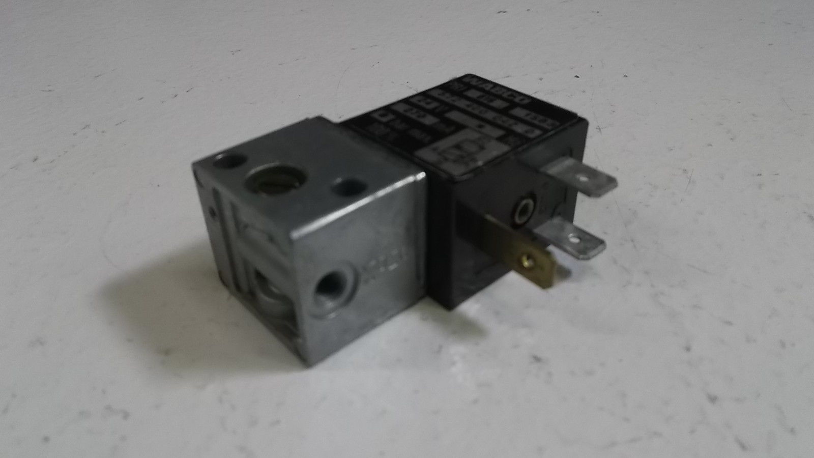 WABCO 572 400 042 D UNMP