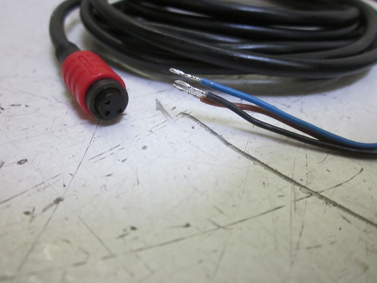 WARNER BERNSTEIN GDK-R06US/S00-2.5PU FEMALE PLUG 413-9100-219 NSMP