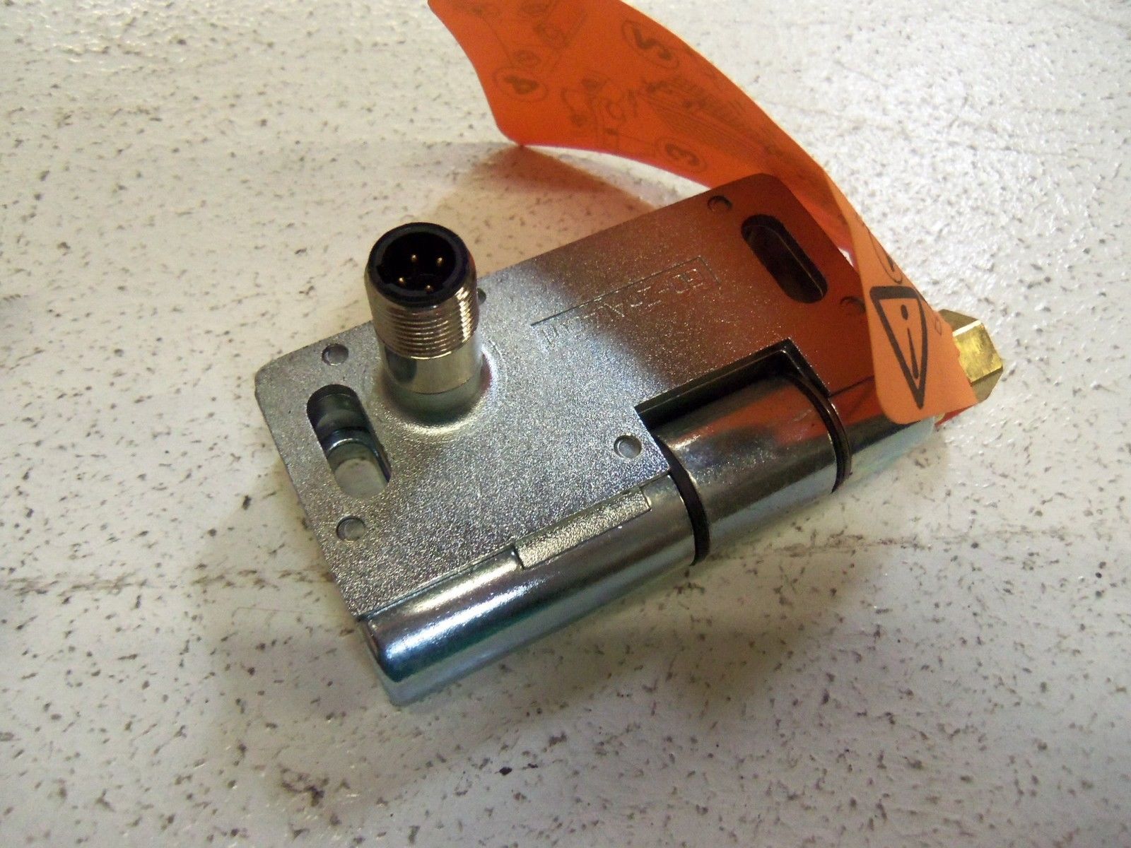 WARNER ELECTRIC SAFETY HINGE SWITCH 601-9261-016 NSMP