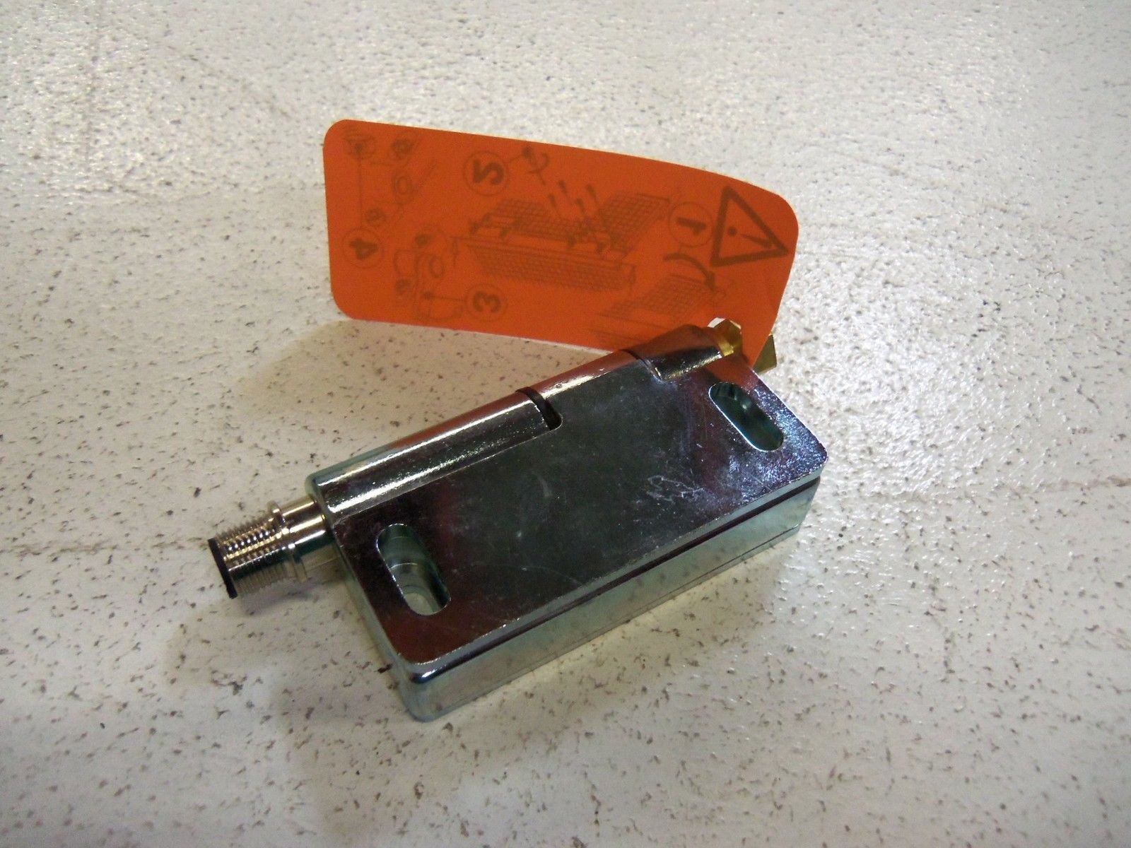 WARNER ELECTRIC SAFETY HINGE SWITCH 601-9261-009 NSMP