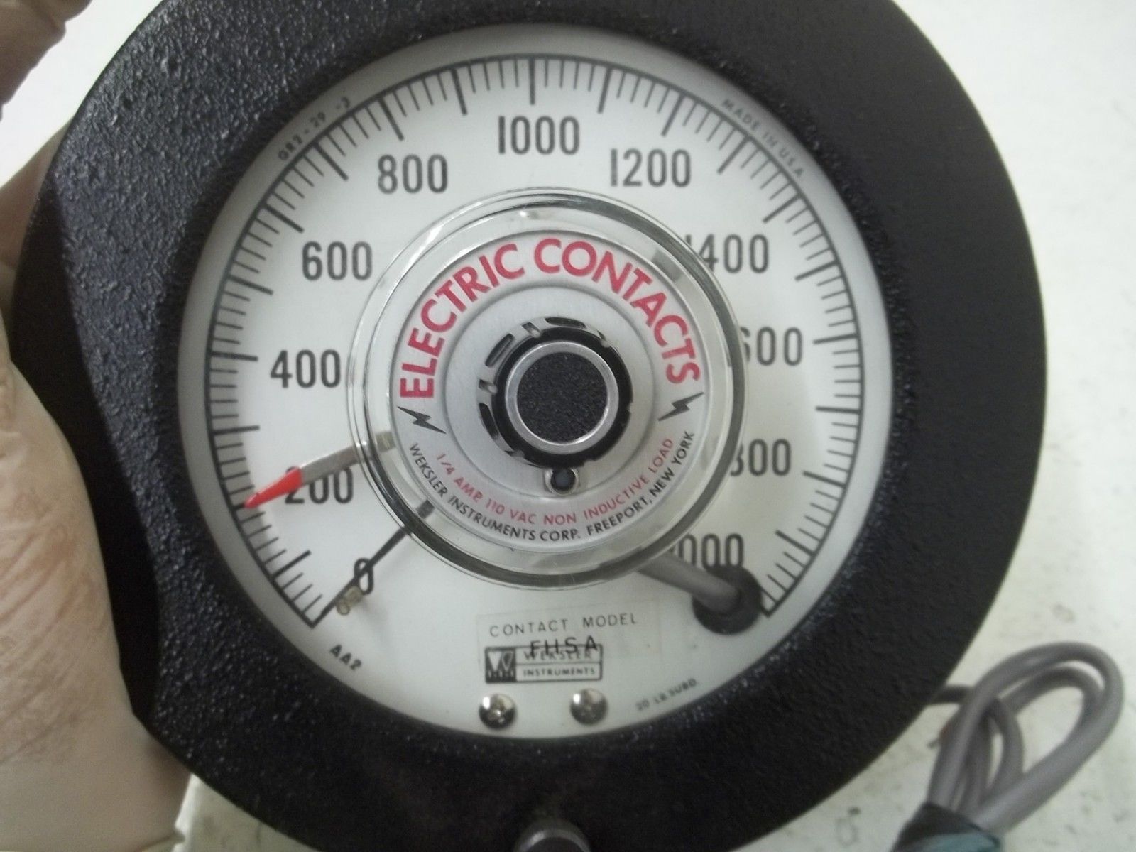 WEKSLER AA246 GAUGE 0-2000 PSI UNMP