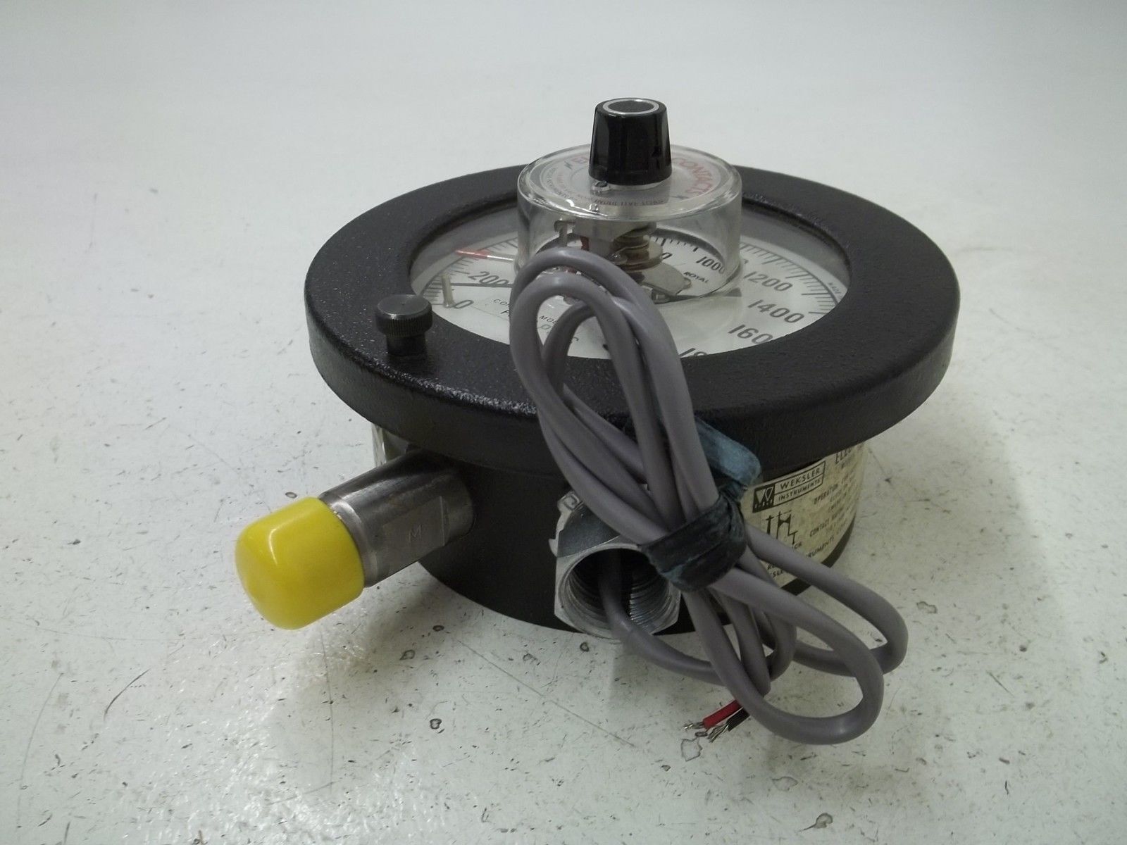 WEKSLER AA246 GAUGE 0-2000 PSI UNMP