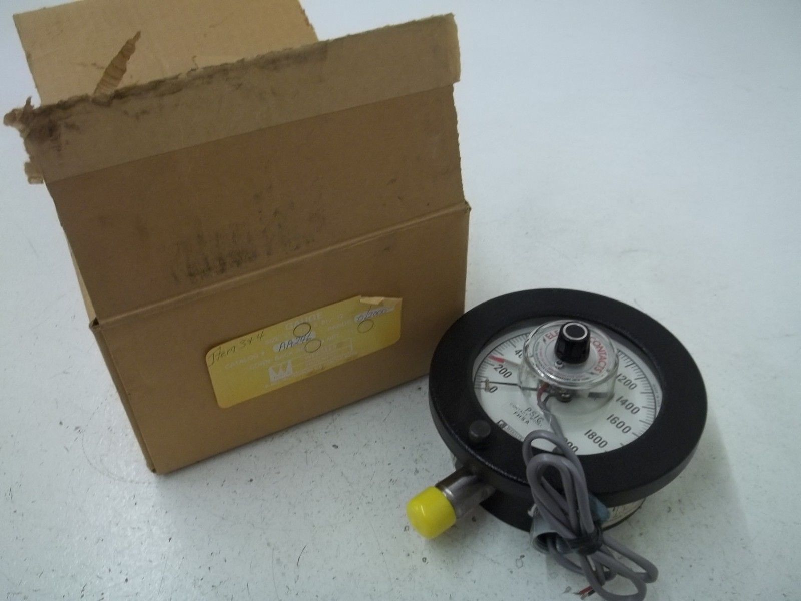 WEKSLER AA246 GAUGE 0-2000 PSI UNMP