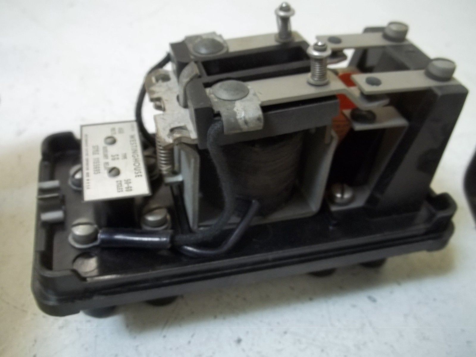 WESTINGHOUSE 1155695 AUXILIARY RELAY 460V 50-60 CYCLES UNMP