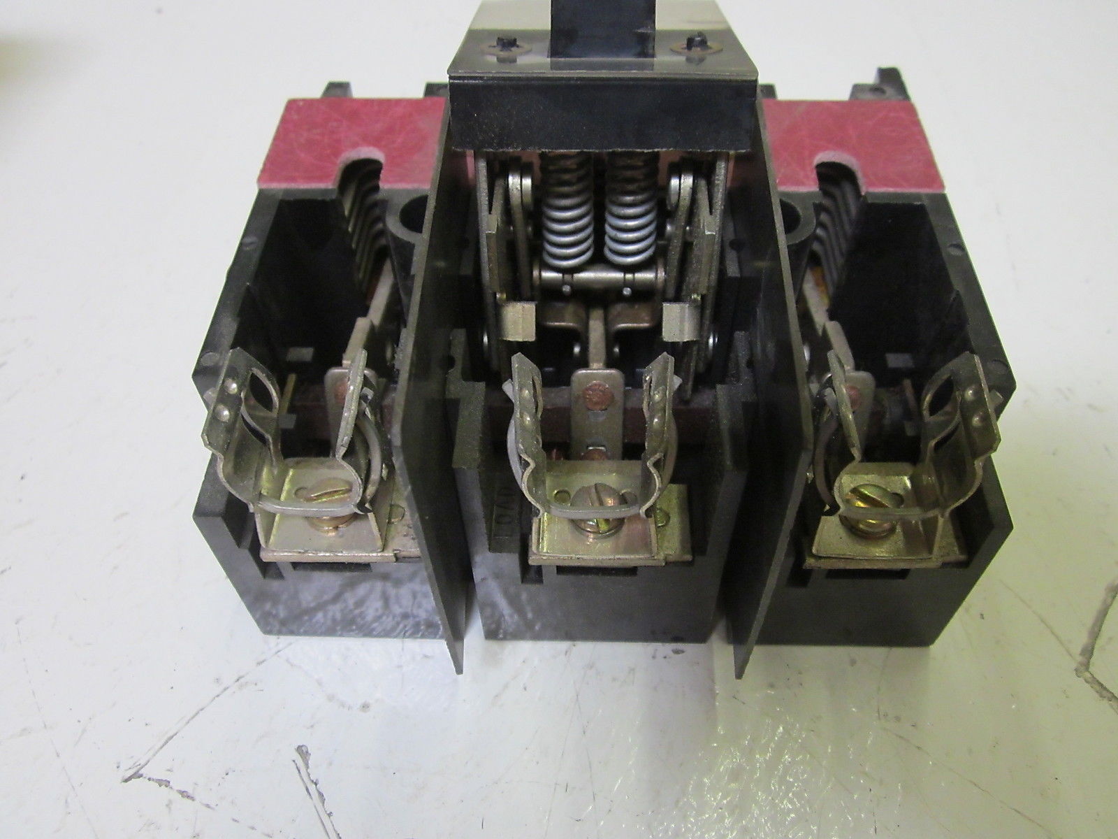 WESTINGHOUSE DS222R DISCONNECT SWITCH 240VAC UNMP