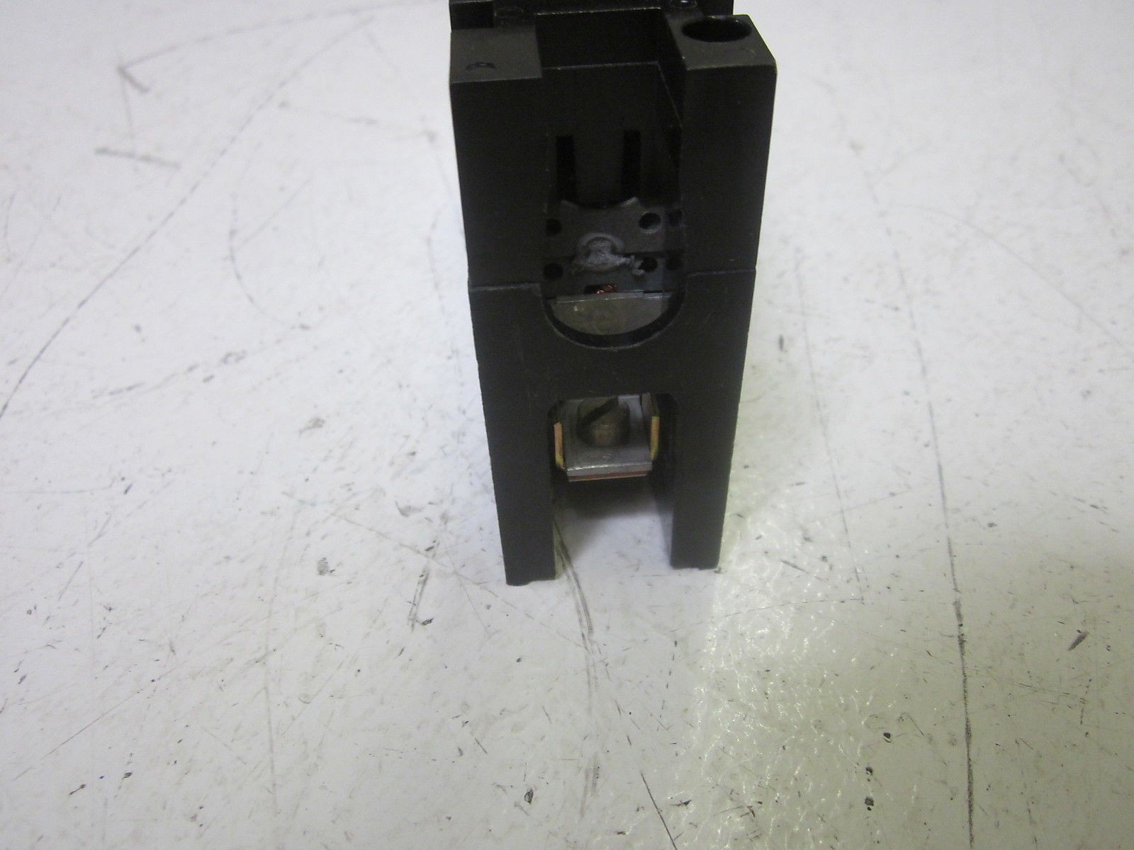 WESTINGHOUSE EB1020 20A 120V UNMP