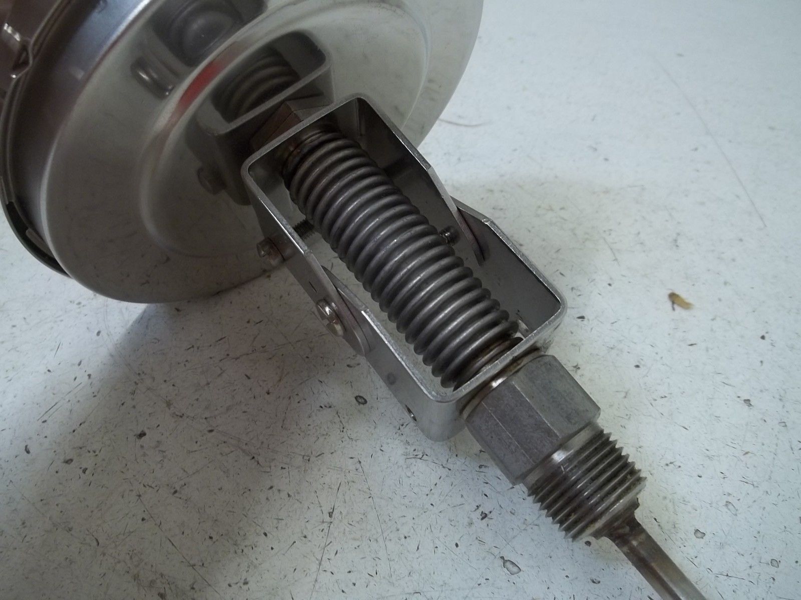 WESTON 5A0244FJX 5" DIAL, 0-200F, 2-1/2" STEM UNMP