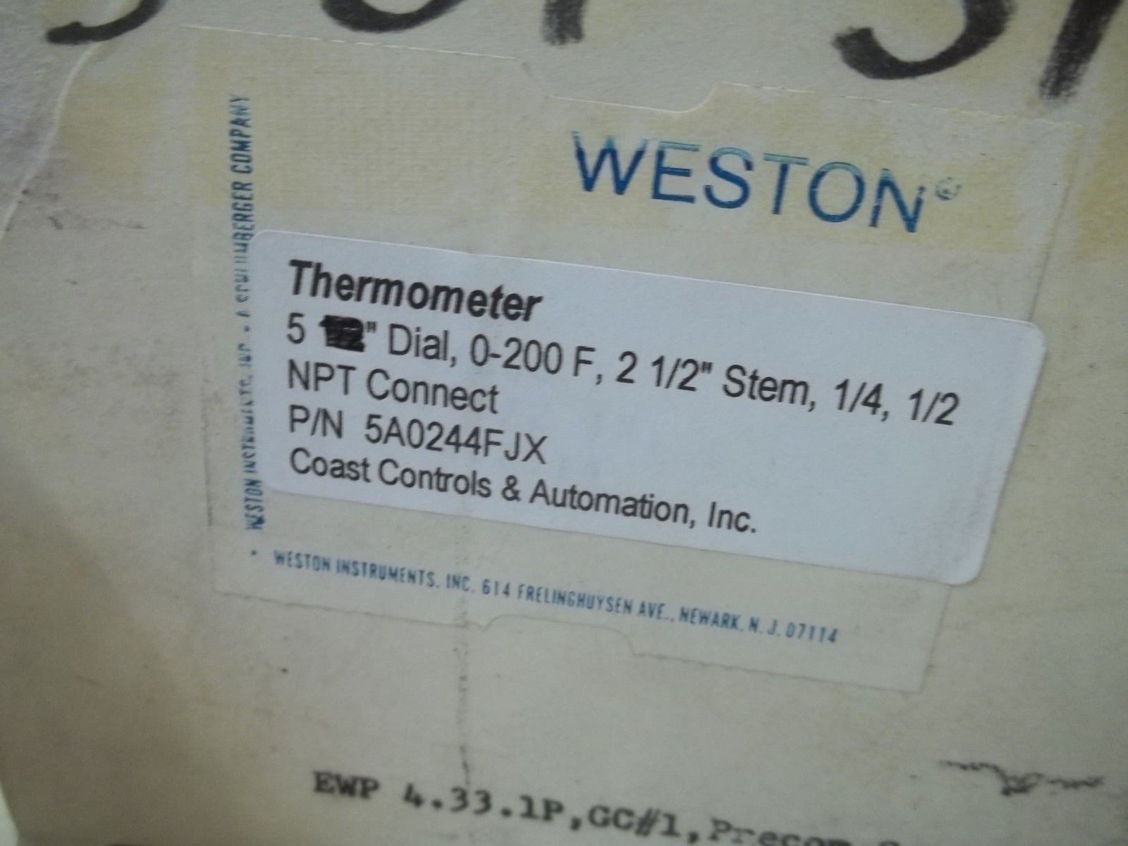 WESTON 5A0244FJX 5" DIAL, 0-200F, 2-1/2" STEM UNMP