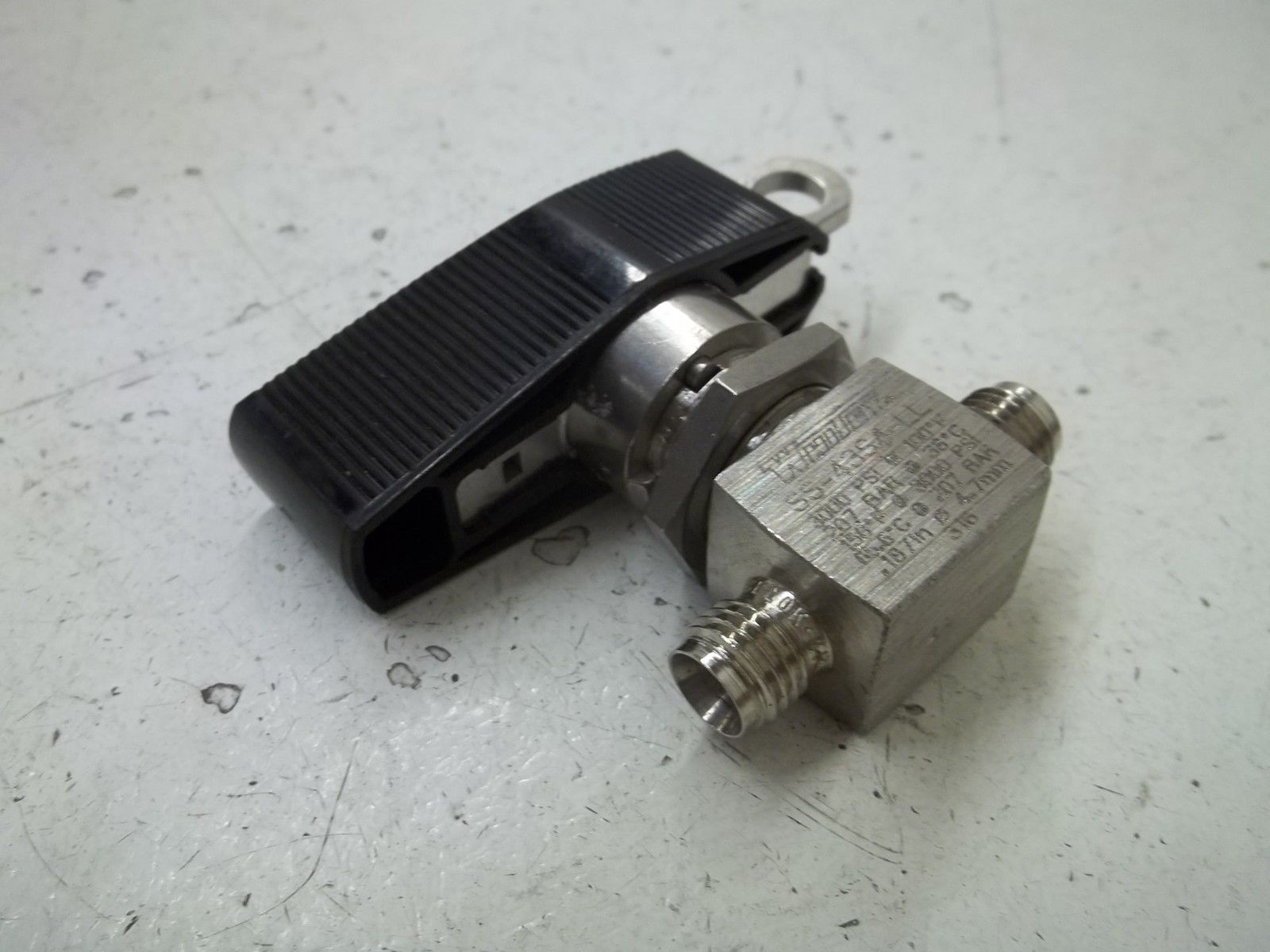 WHITEY SS-43S4-LL BALL VALVE NSNP