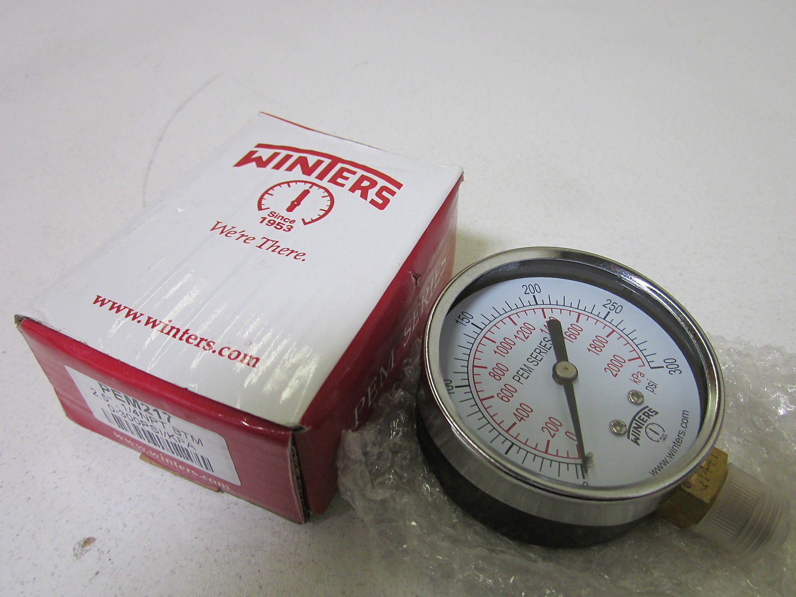 WINTERS PEM217 PRESSURE GAUGE 0-300 PSI/KPA NSMP