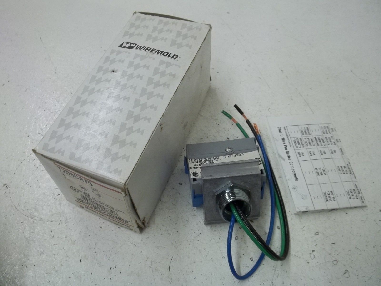WIREMOLD T208CA75 3/4" TAP & FIXTURE HANGER 20A/1208V GRAY/BLUE NSMP