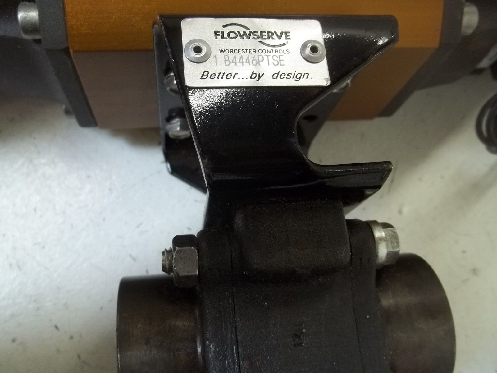 WORCESTER CONTROLS 15E39SWZD24DR6 PNEUMATIC ACTUATOR SERIES 39 UNMP