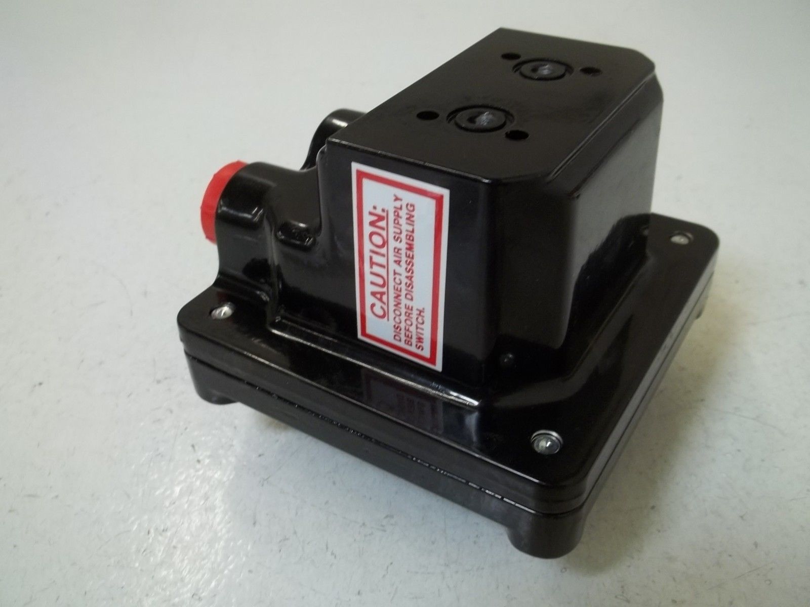 WORCESTER CONTROLS LK39WR3 LIMIT SWITCH NSNP