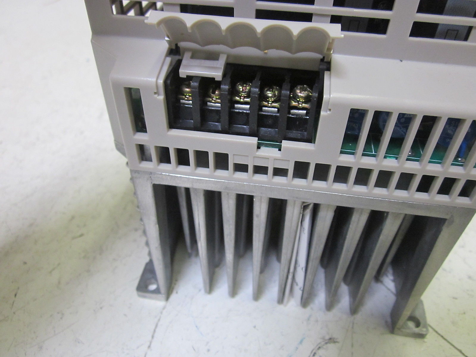 YOKAGAWA VS MINI CIMR-XCAC41P5 SPEC: 41P5 400V UNMP