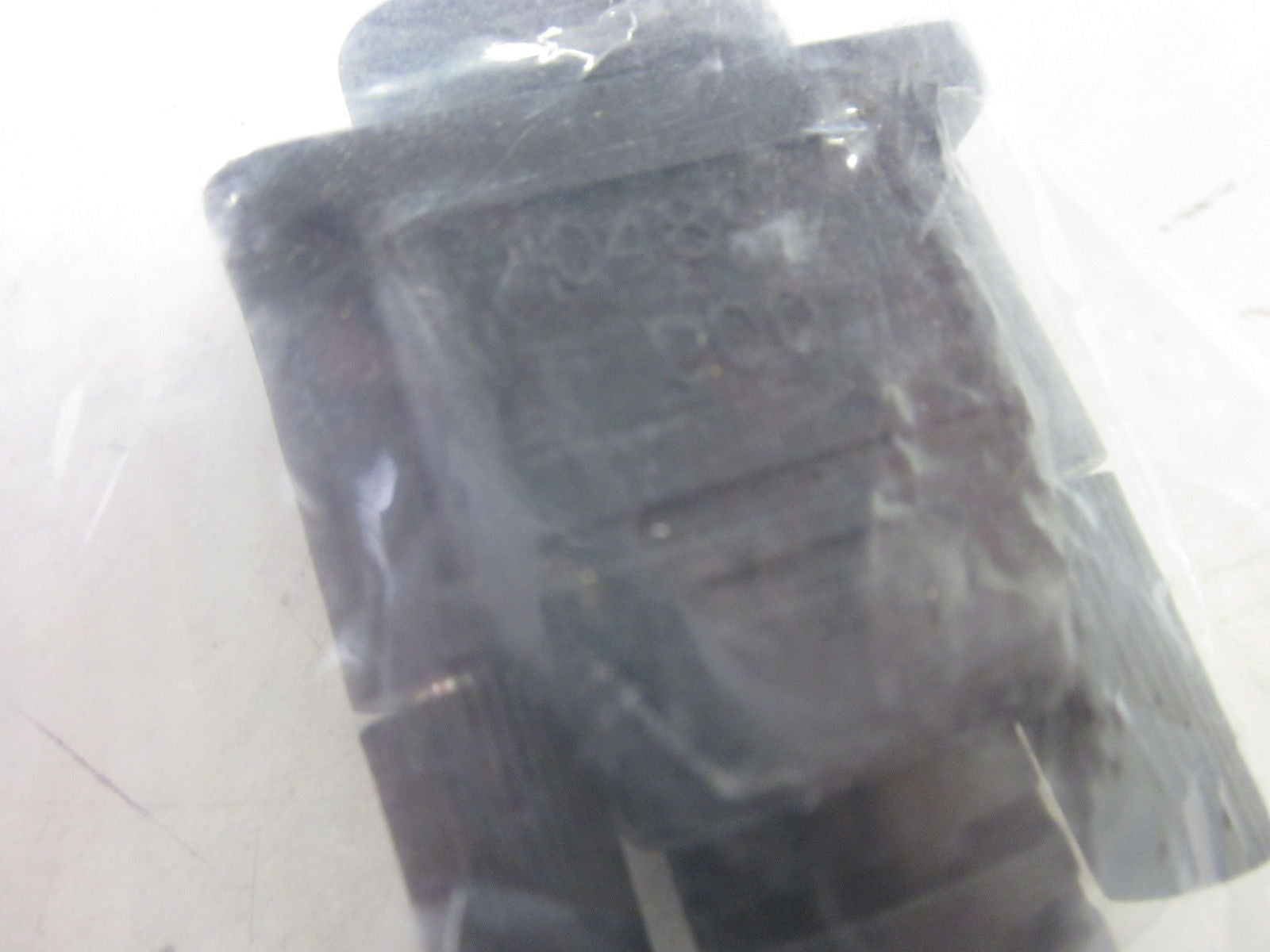 04892-000 *NEW NO BOX*