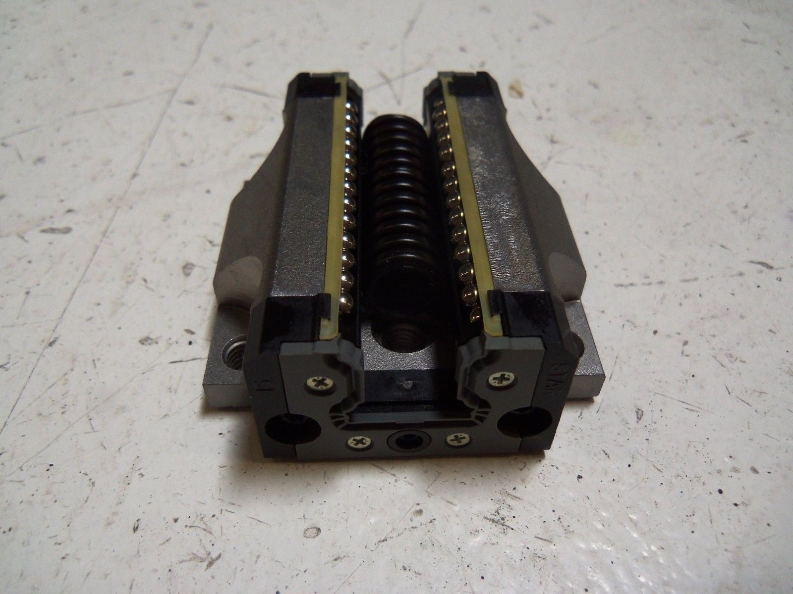 1651-114-10 LINEAR BEARING *NEW IN BOX*