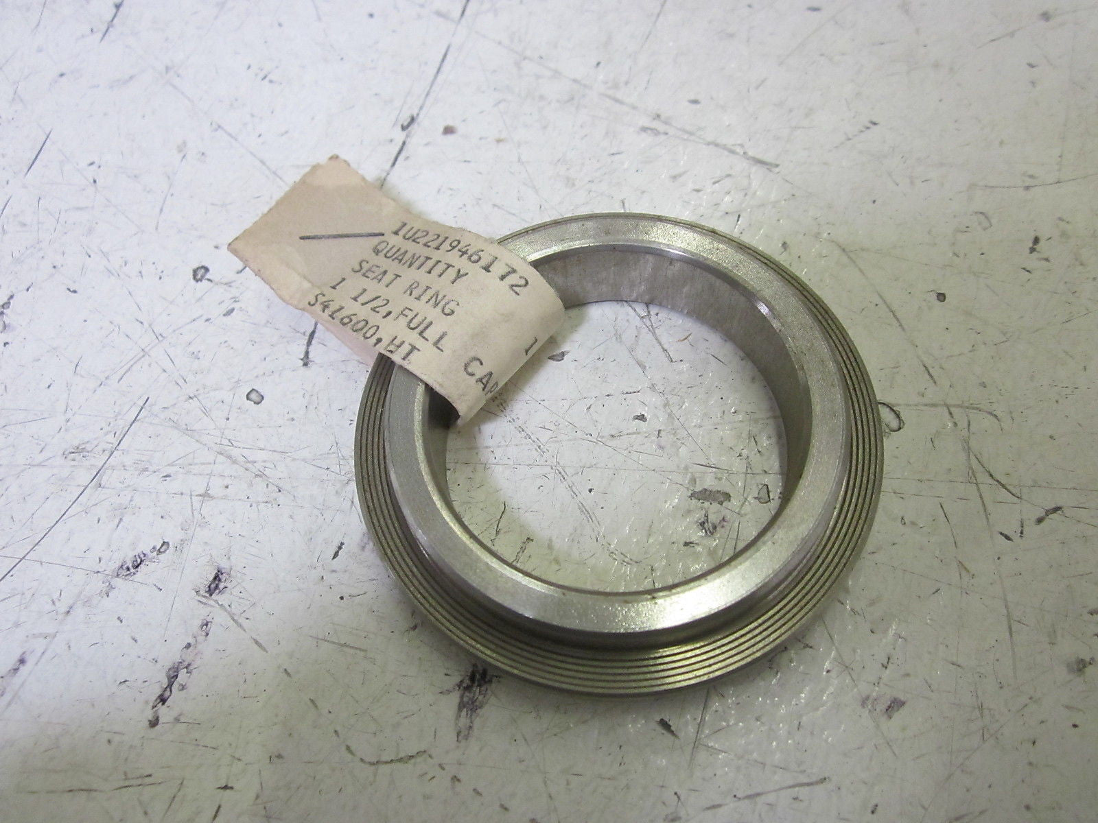 1U221946172 *USED*
