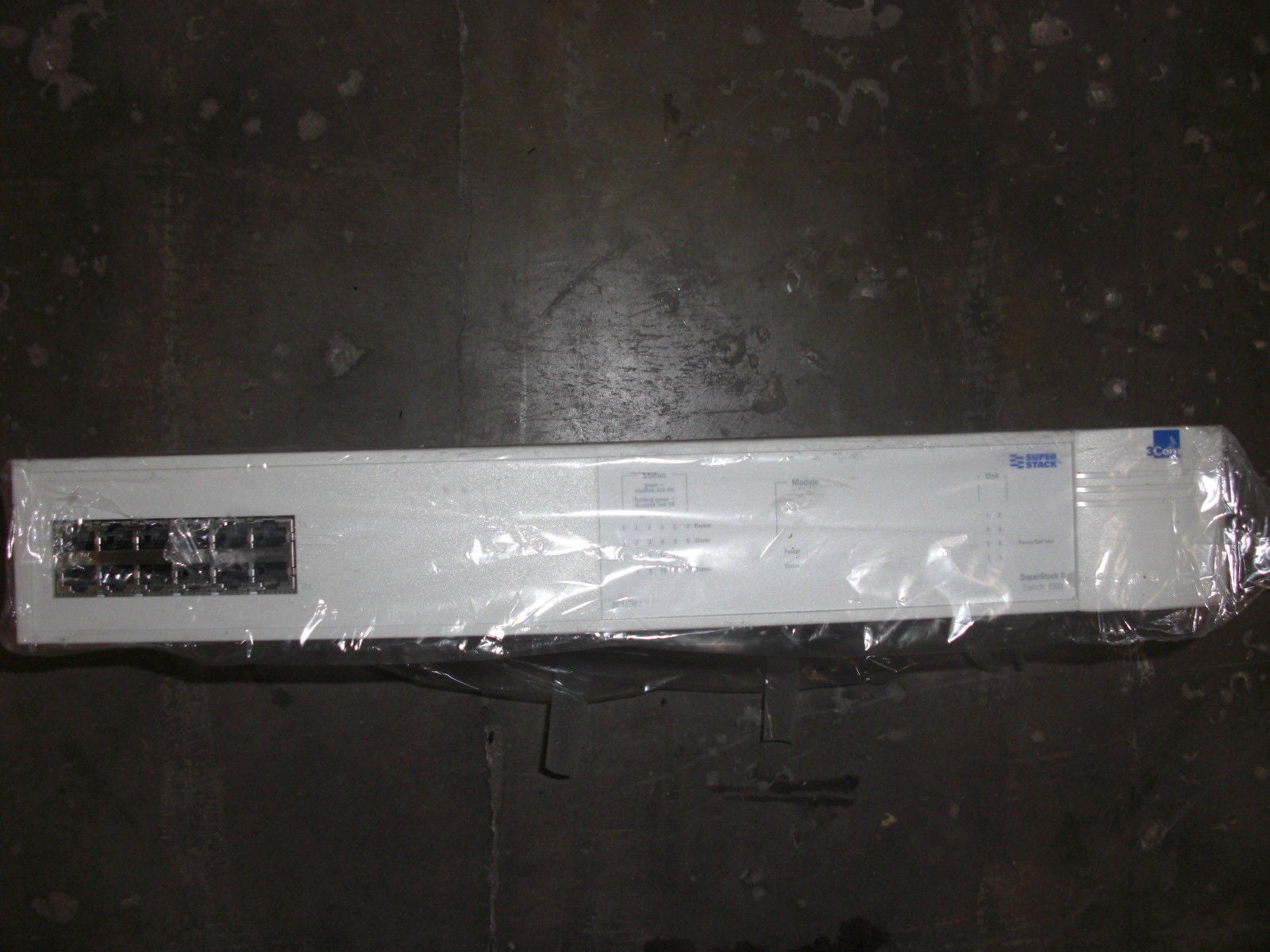 3COM SUPERSTACK 3C16981 SUPERSTACK SWITCH 3300 12 PORT *NEW IN THE BOX*
