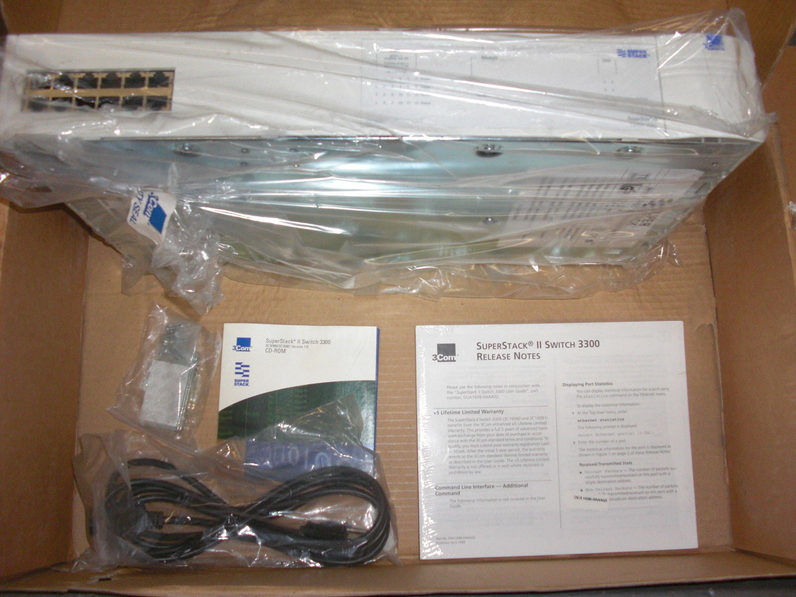 3COM SUPERSTACK 3C16981 SUPERSTACK SWITCH 3300 12 PORT *NEW IN THE BOX*