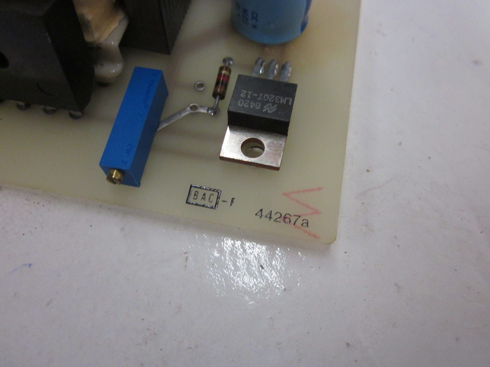 44267A *USED*