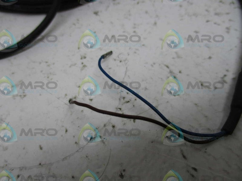 IFM EFECTOR IT5042 PROXIMITY SENSOR  NSNP